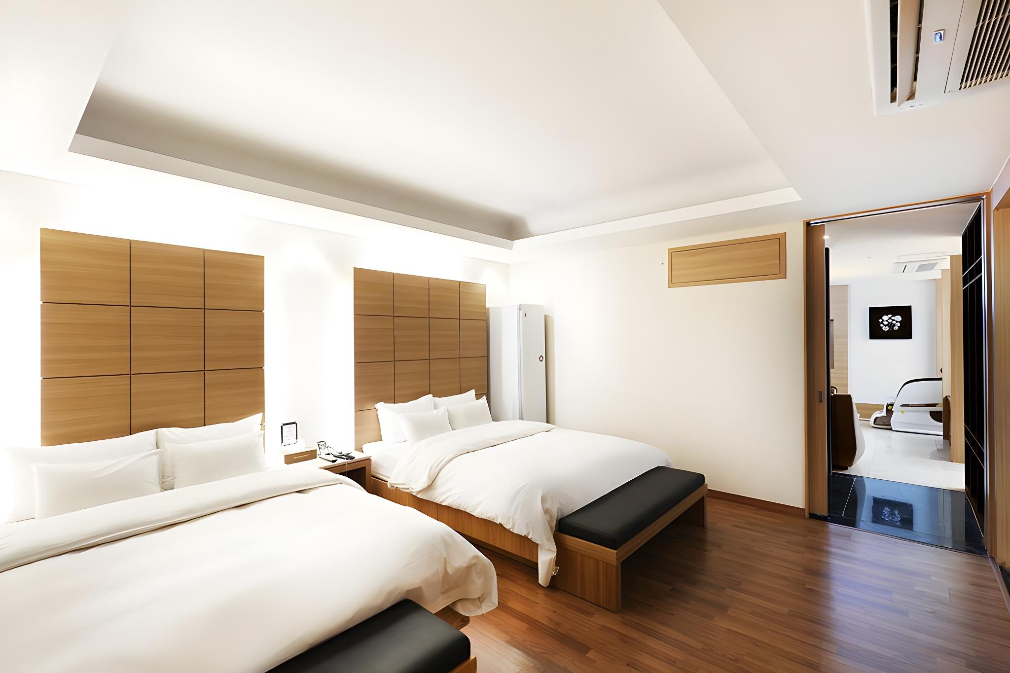 Vip, 2 Double Beds