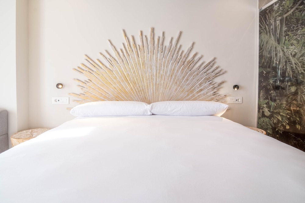 Hotel Cadiz Bahia 32/86