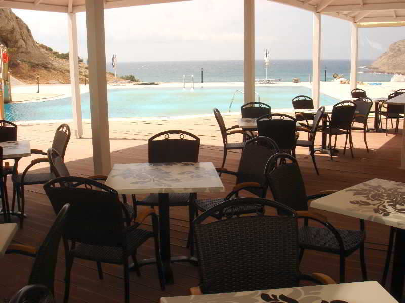 Royal Beach Hotel 34/53