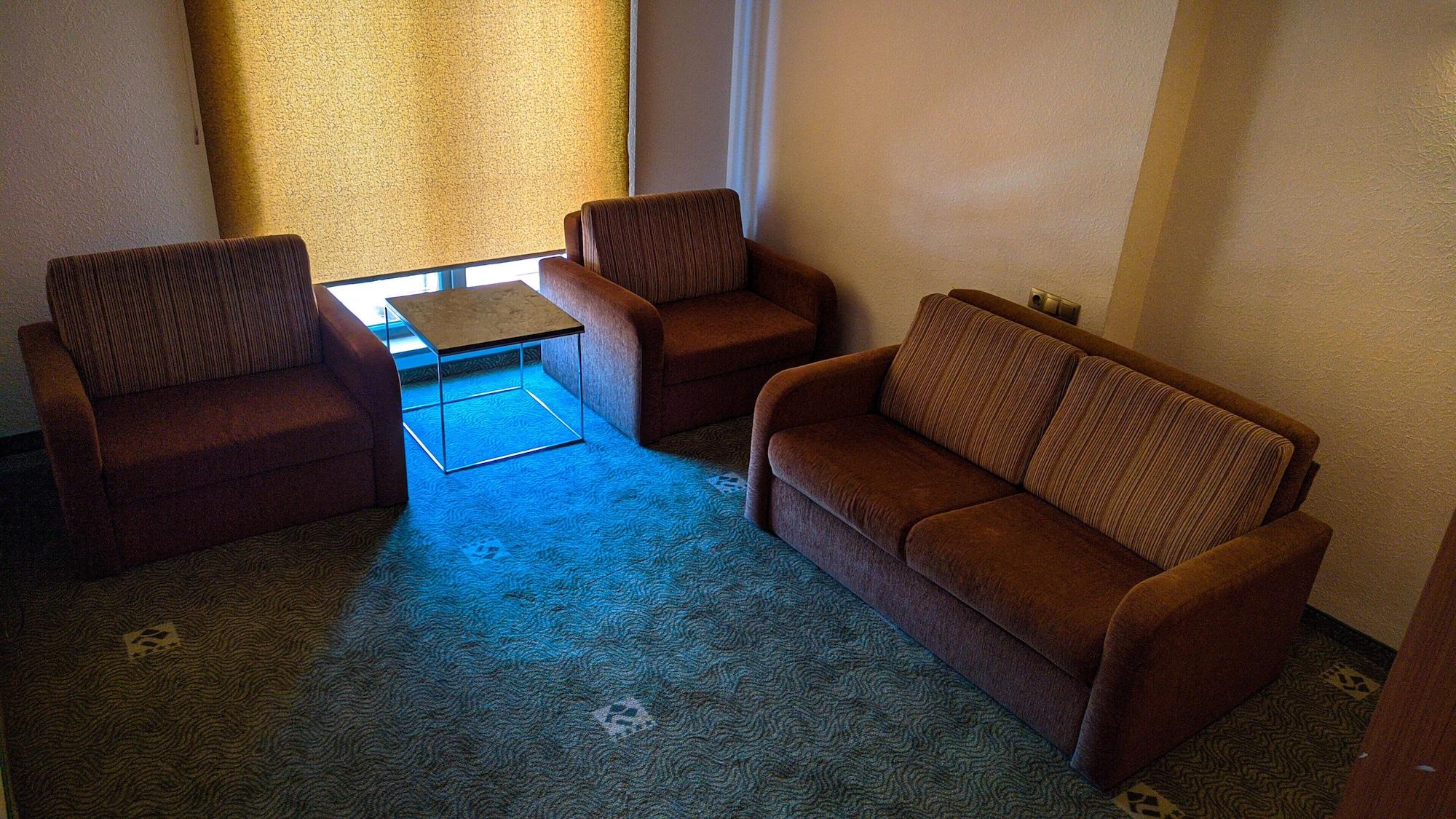 Nuzhet Hotel 17/29