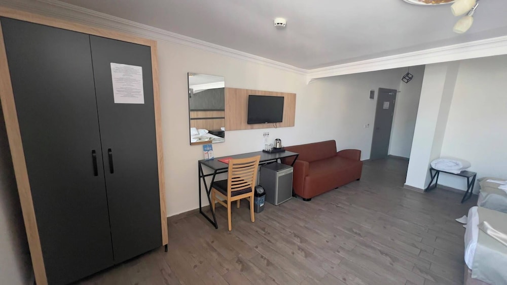 Piyes Otel 26/46