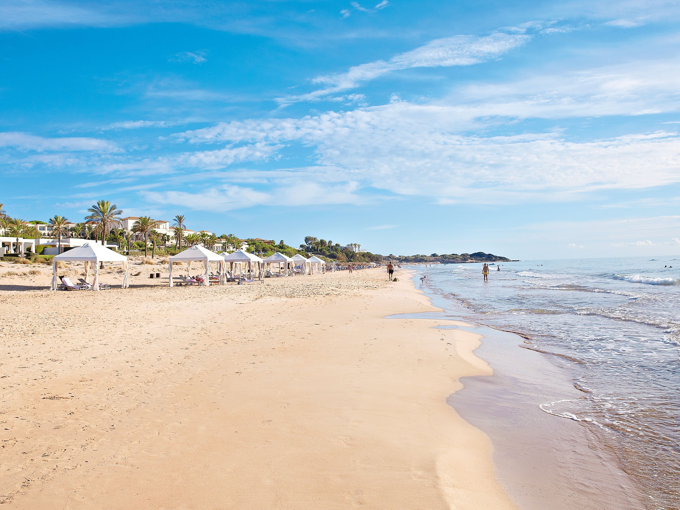 Mandola Rosa, A Resort to Live 4/18