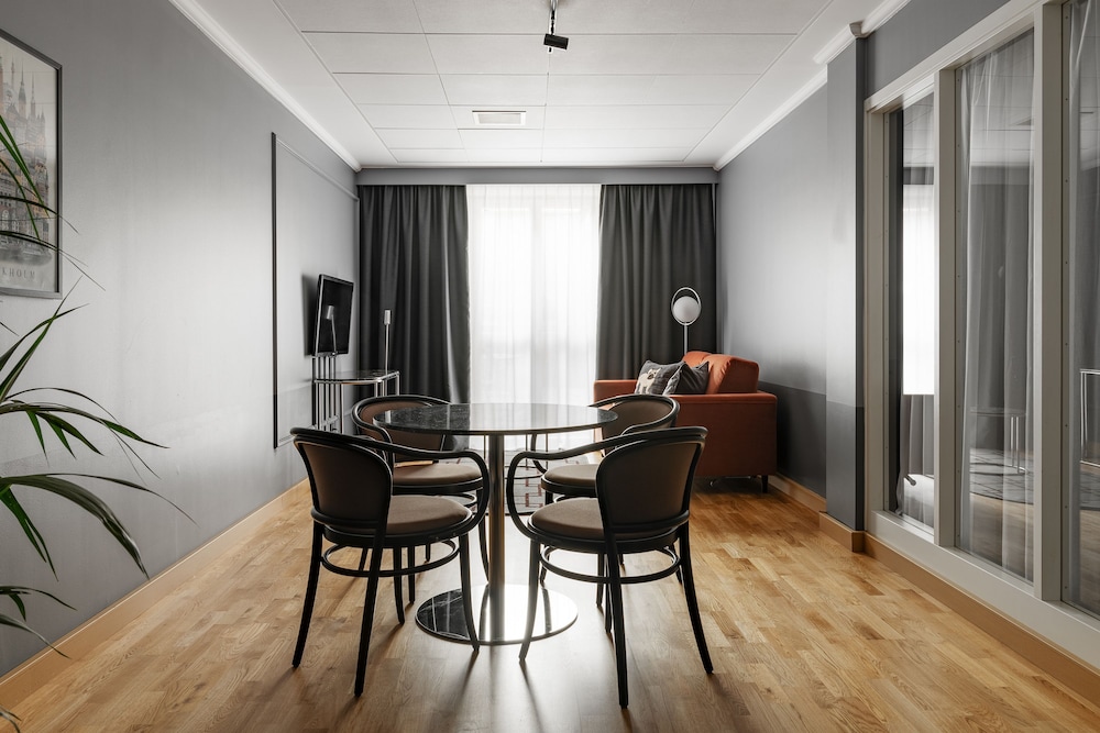 Hotel Hasselbacken 37/41