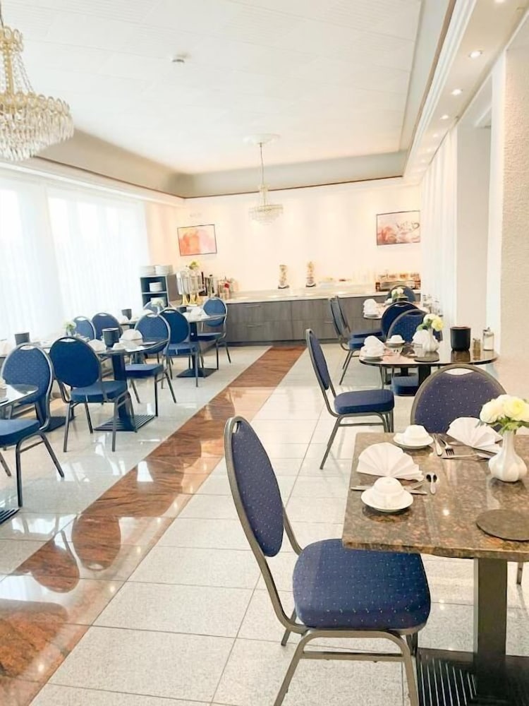 Parkhotel Friedrichstrasse 27/42