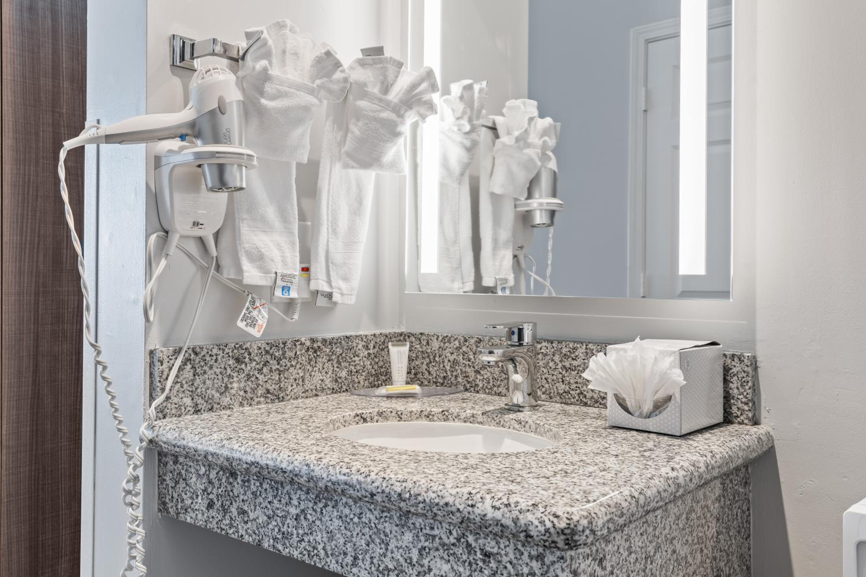 غرفة بسرير كوين لذوي الإعاقة، Hotel Skye San Bruno 4/9