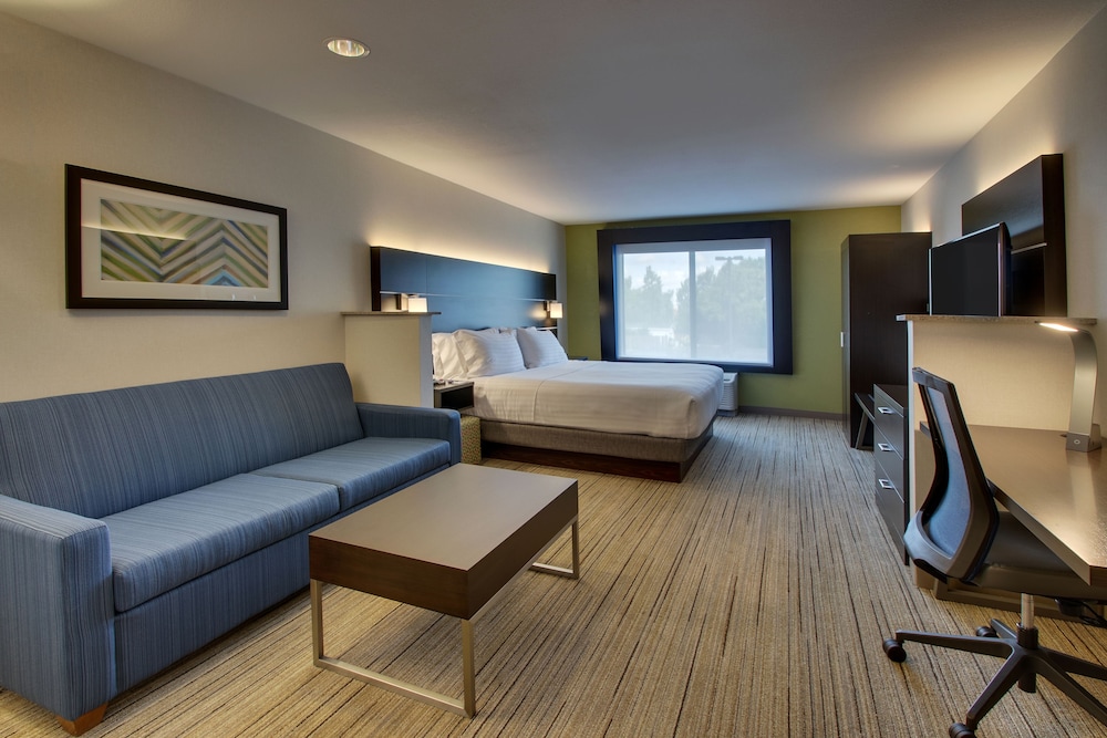 Holiday Inn Express Suites Morris 33/49