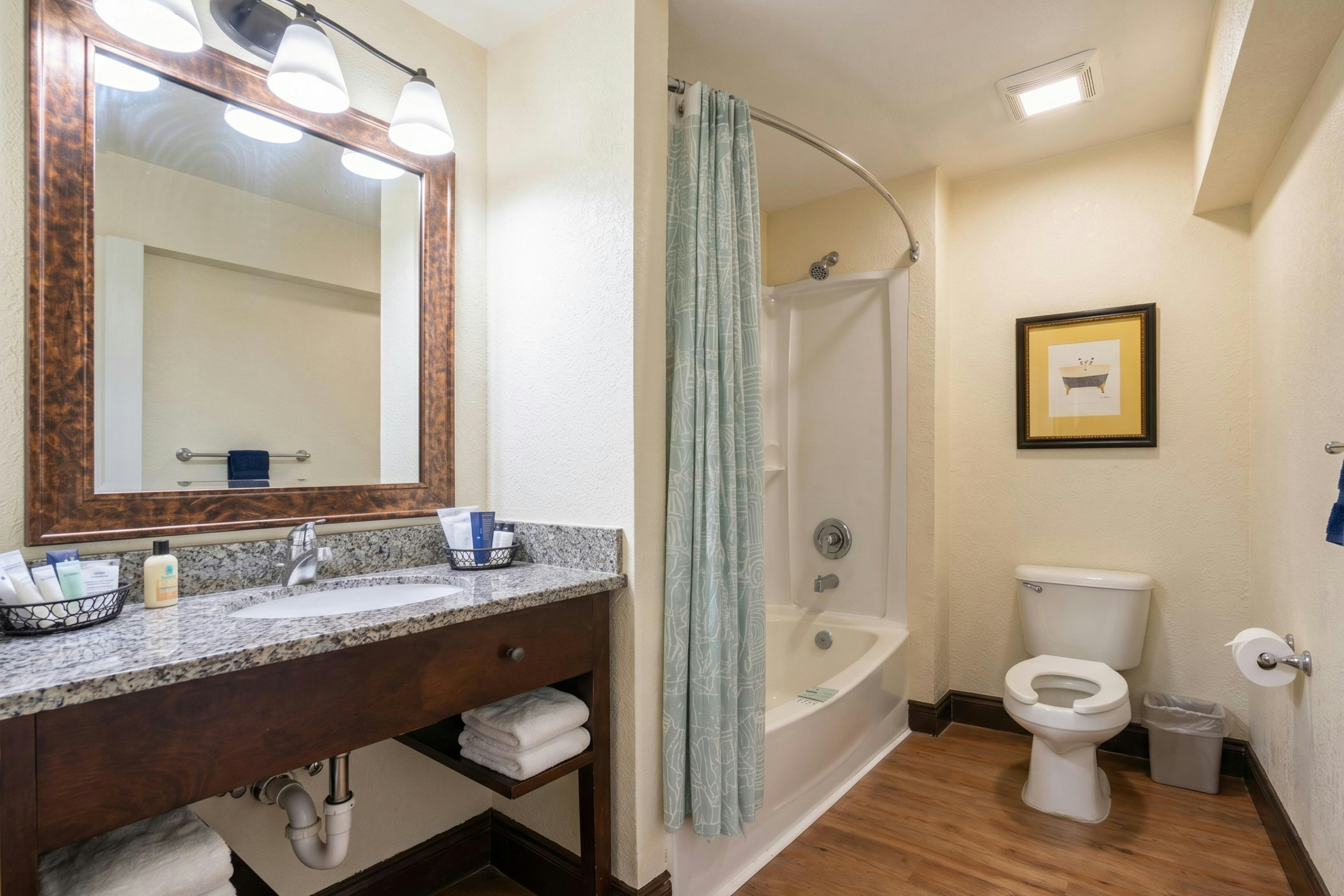 Sacramento Inn & Suites Cal Expo I-80 35/35