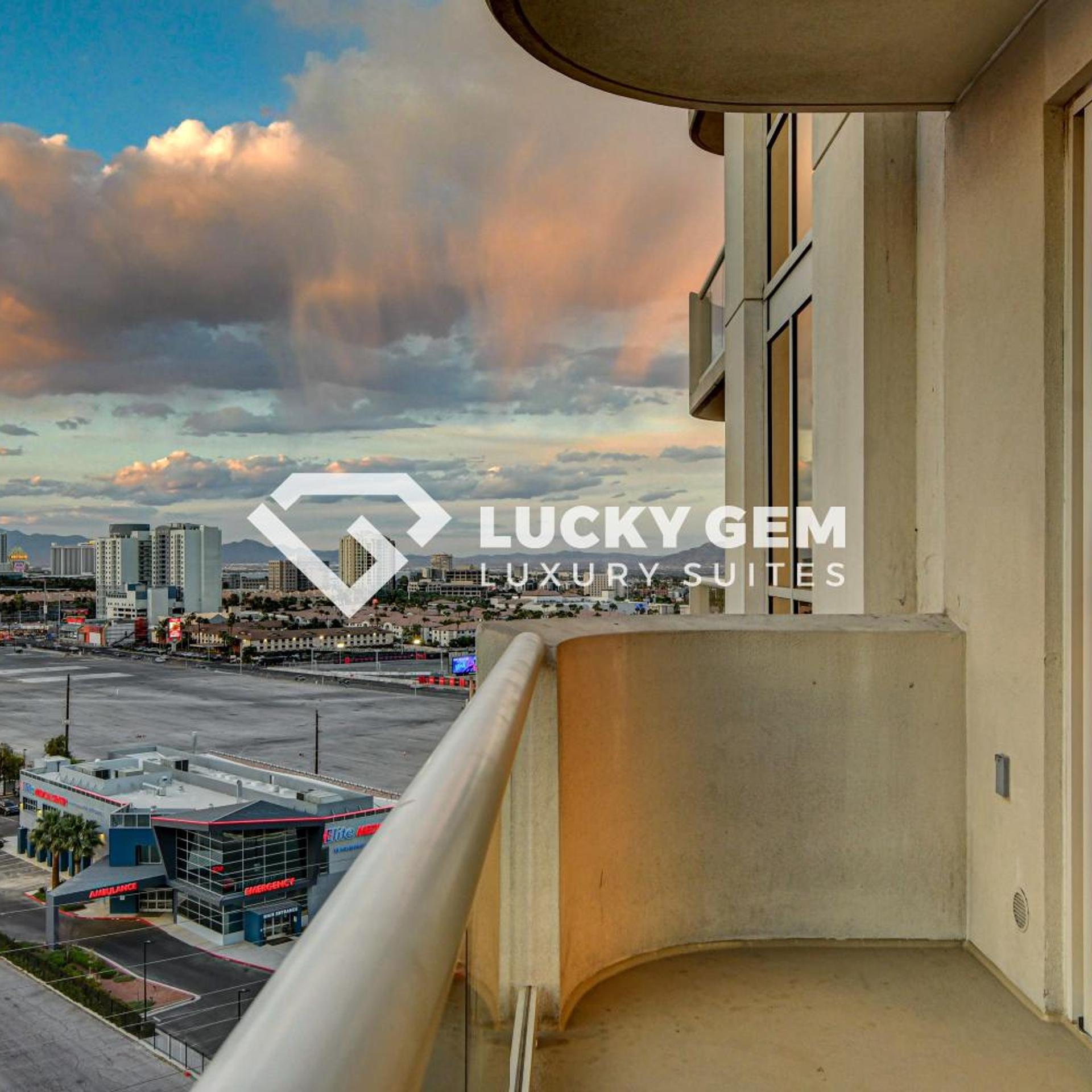SPHERE VIEW - Signature MGM Resort Lucky Gem Penthouse & Luxury Suites 10817 38/49