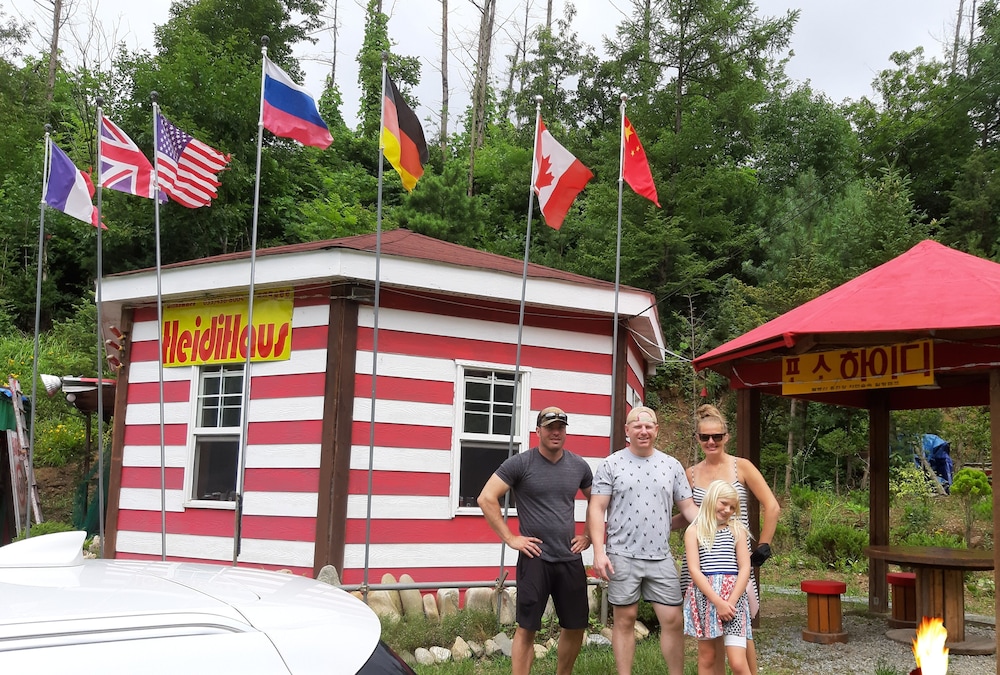 Heidi Pension G House 2/47