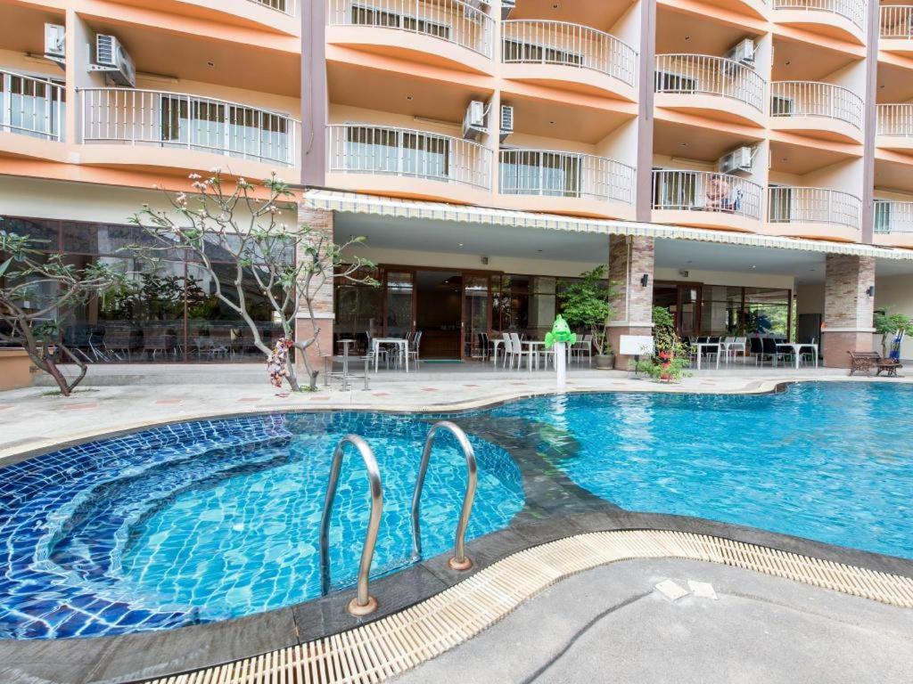 Siam Platinum Pattaya 6/44