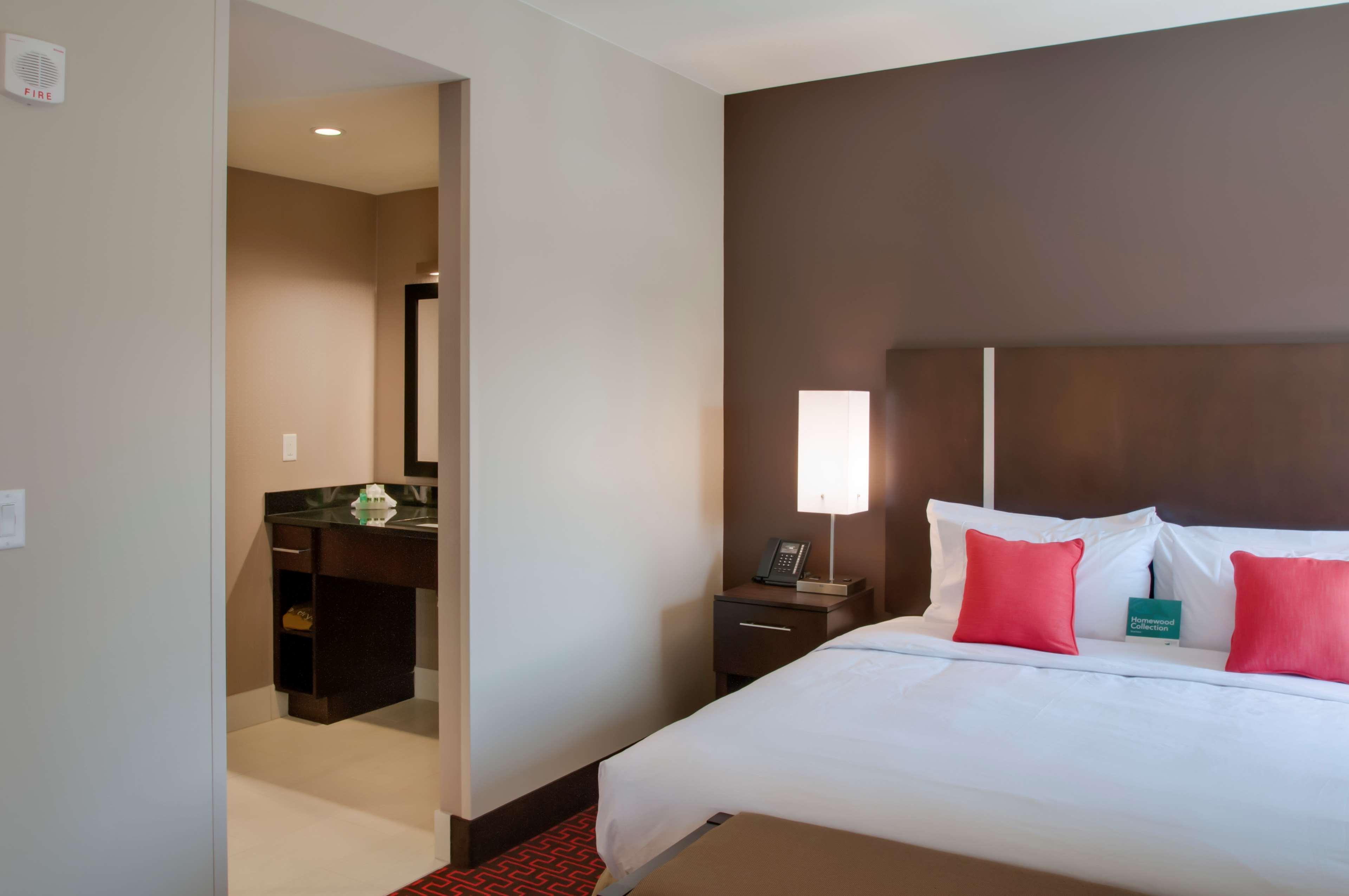 STUDIO, SUITE, KING BED, CITY VIEW, LARGE