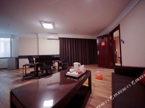 Charles Hotel 21/28
