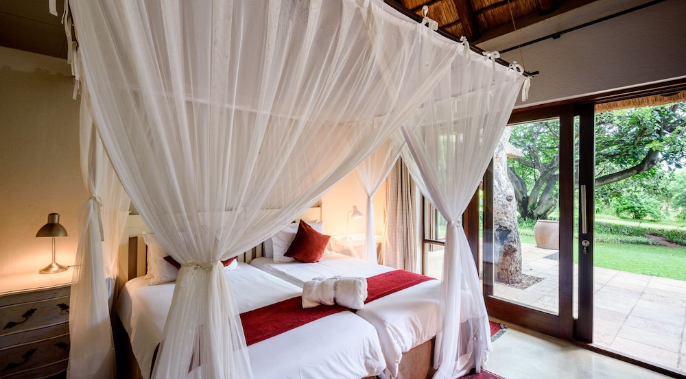 Khaya Ndlovu Manor House 24/72