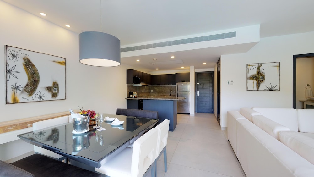 The Fives Beach Hotel - A la Carte All Inclusive 9/50