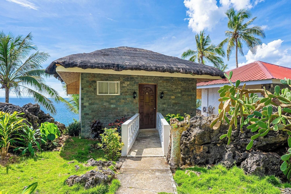 Blue Star Dive And Resort 5/50