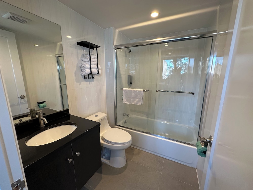 Regal Inn & Suites New York LaGuardia Hotel 18/20