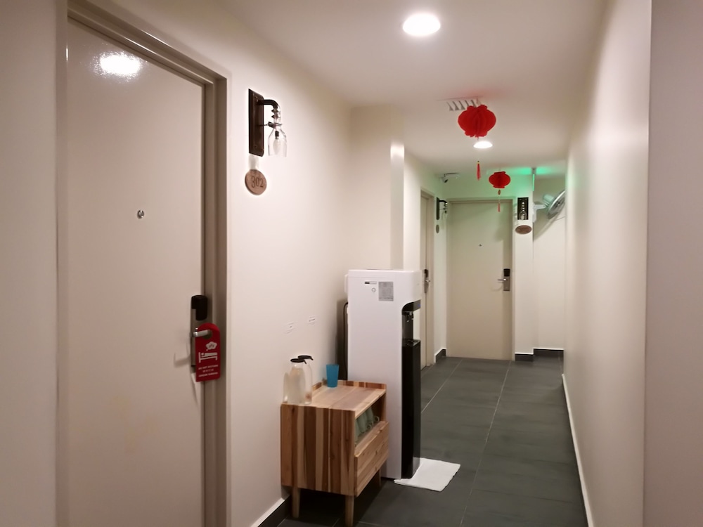 Artisan Eco Hotel 5/49