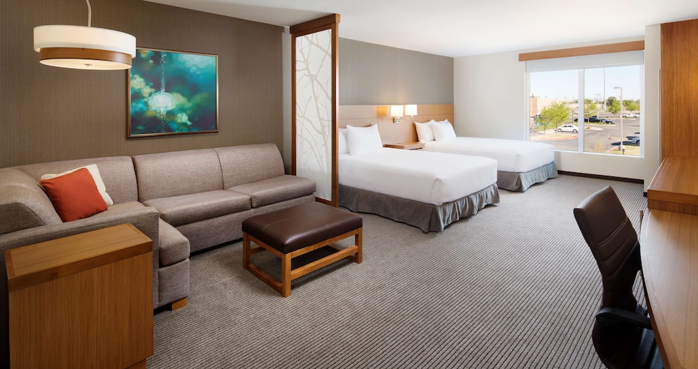 Hyatt Place Lubbock 24/54