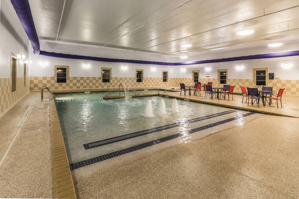 La Quinta Inn & Suites by Wyndham Fargo-Medical Center 30/60