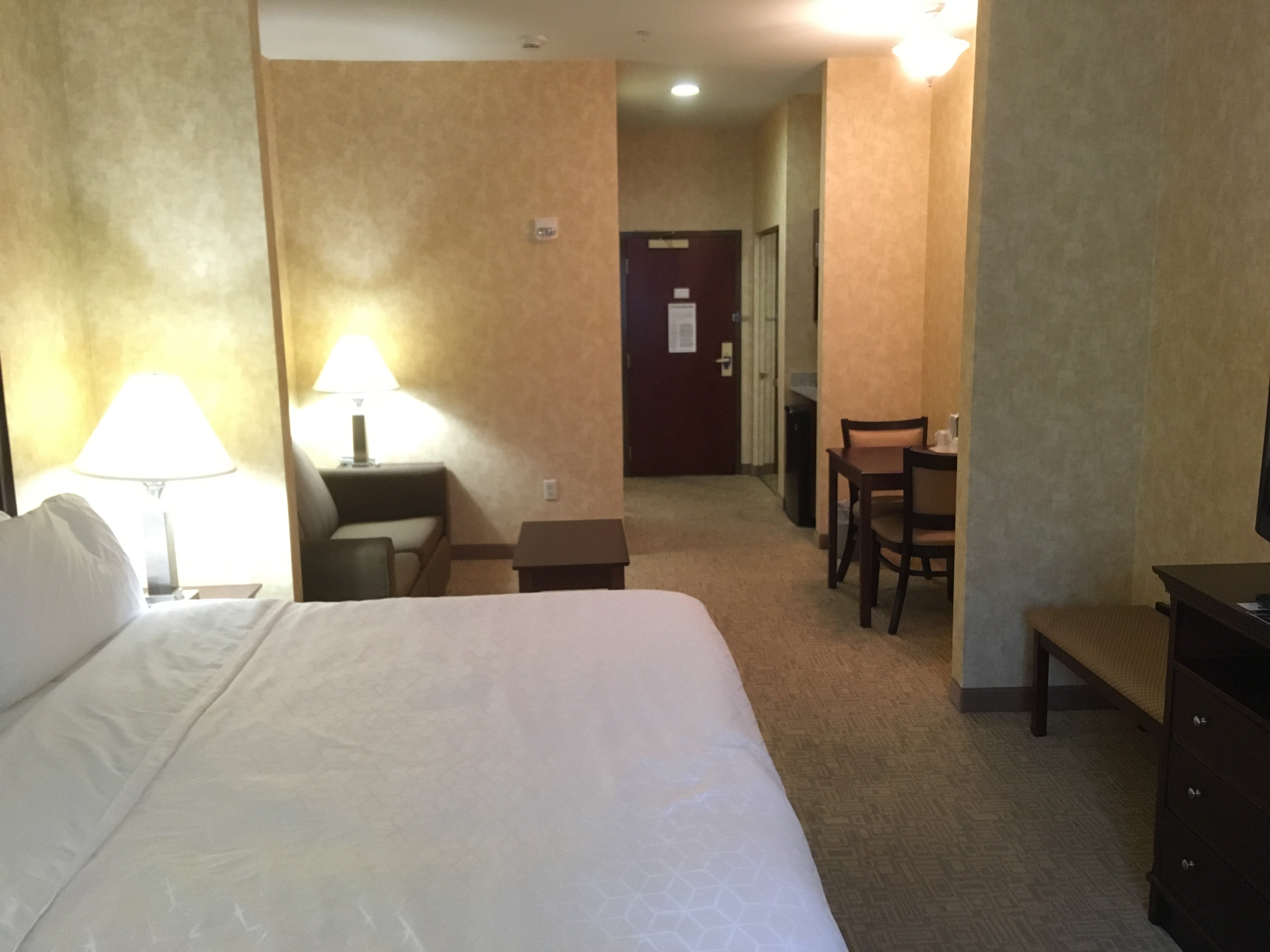 Suite, King Bed