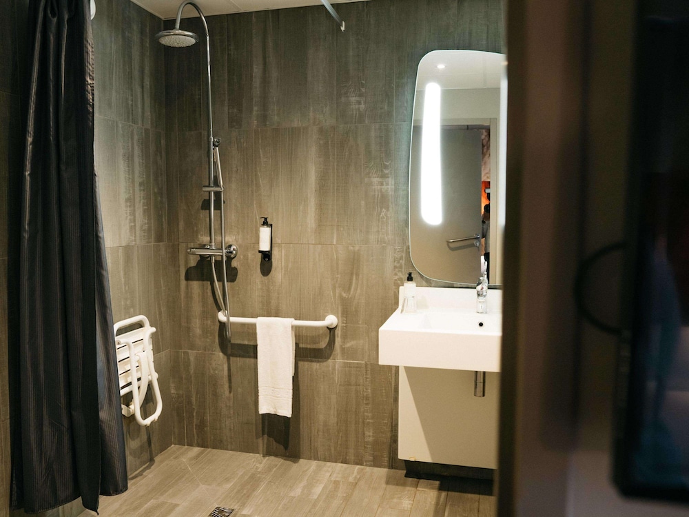 Ibis Quimper 42/70