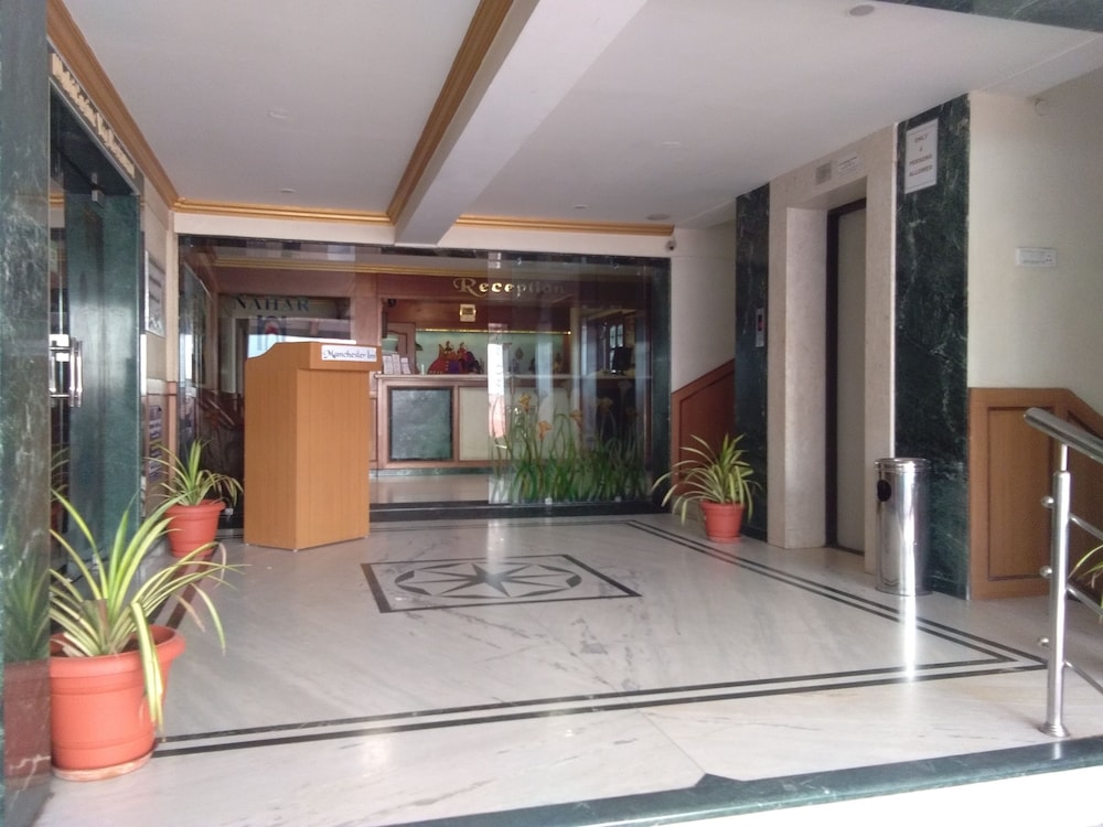 HOTEL NAHAR MANCHESTER INN 11/42