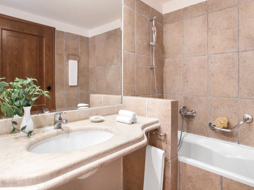 Grecotel Plaza Beach House 47/48