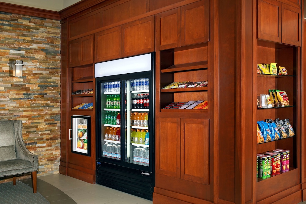 Best Western Plus Vancouver Mall Dr. Hotel & Suites 25/38