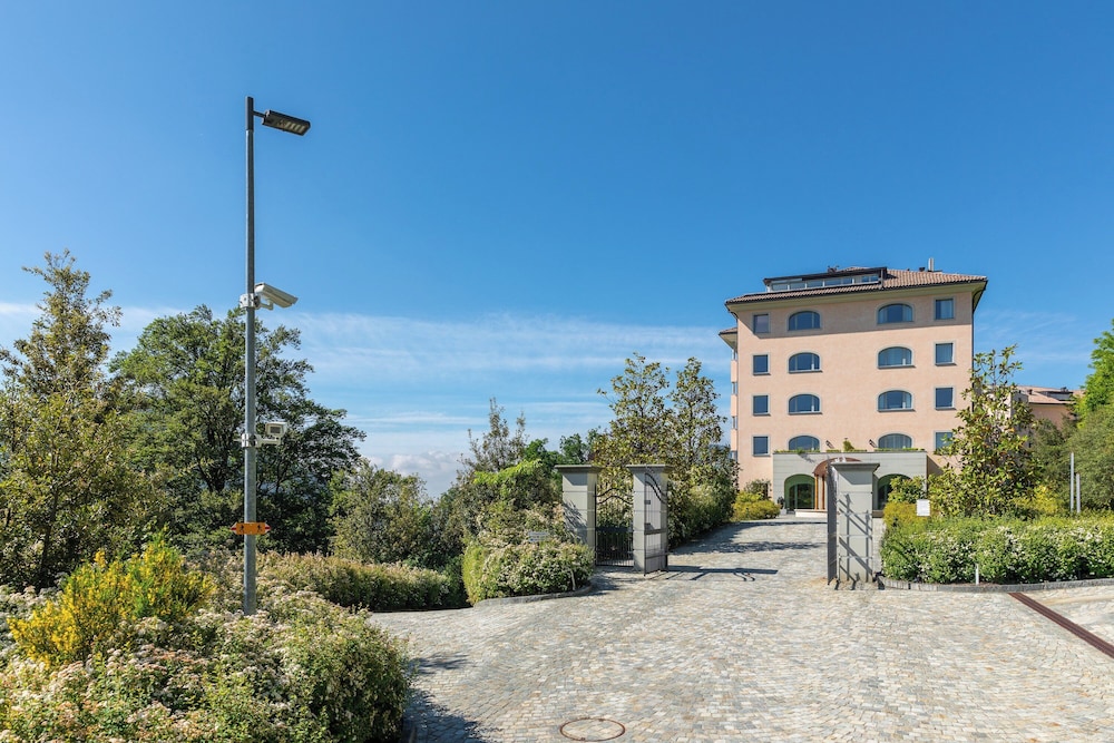 Resort Collina D Oro 36/40