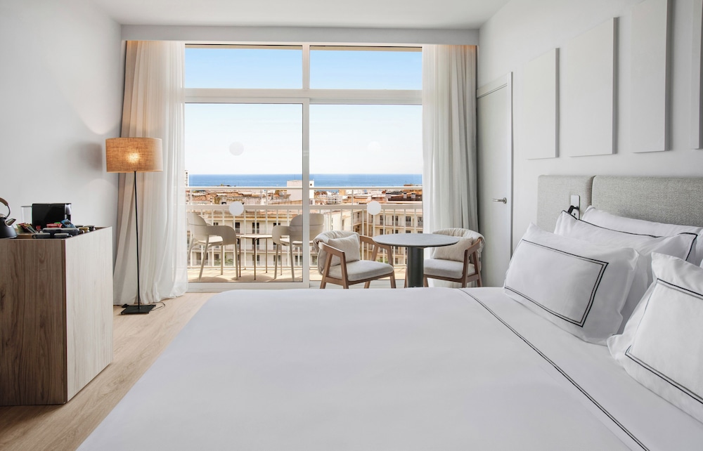 Supreme, Twin Beds, Sea View، Melia Lloret De Mar 3/4
