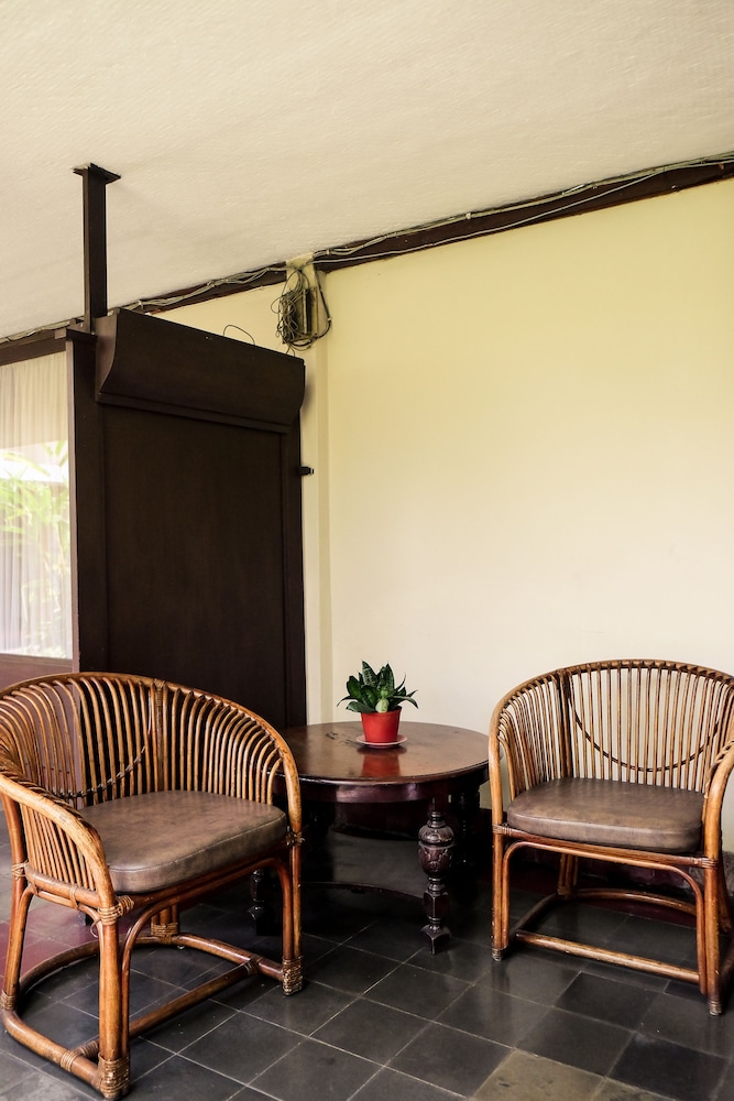 Hotel Bumi Asih 43/64