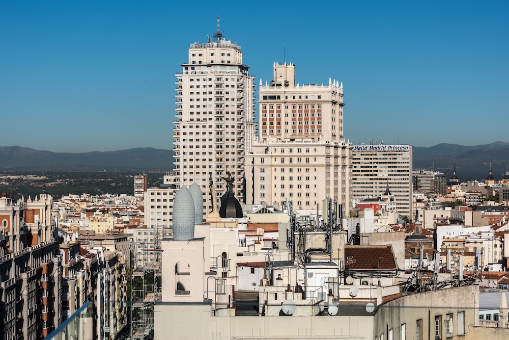 SmartRental Collection Gran Via Centric II 53/57