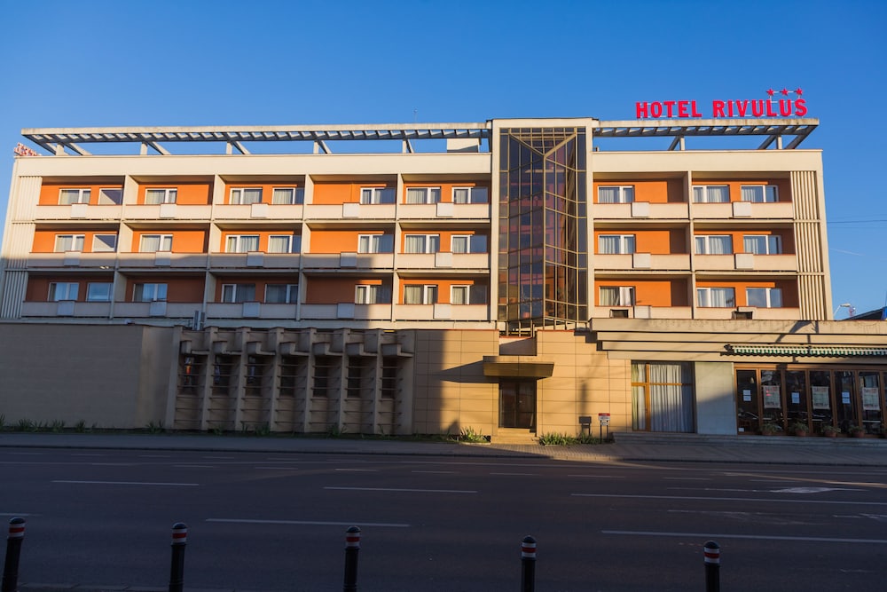 Rivulus Hotel 4/54