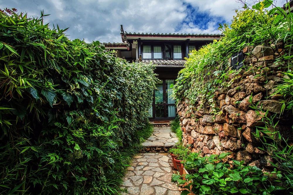 The Bivou Lijiang 40/50