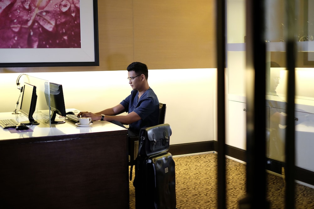 Quest Hotel Conference Center 6/26