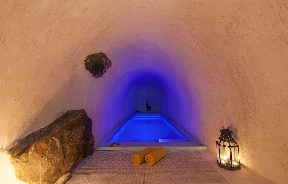 Abyssanto Suites Spa 15/50