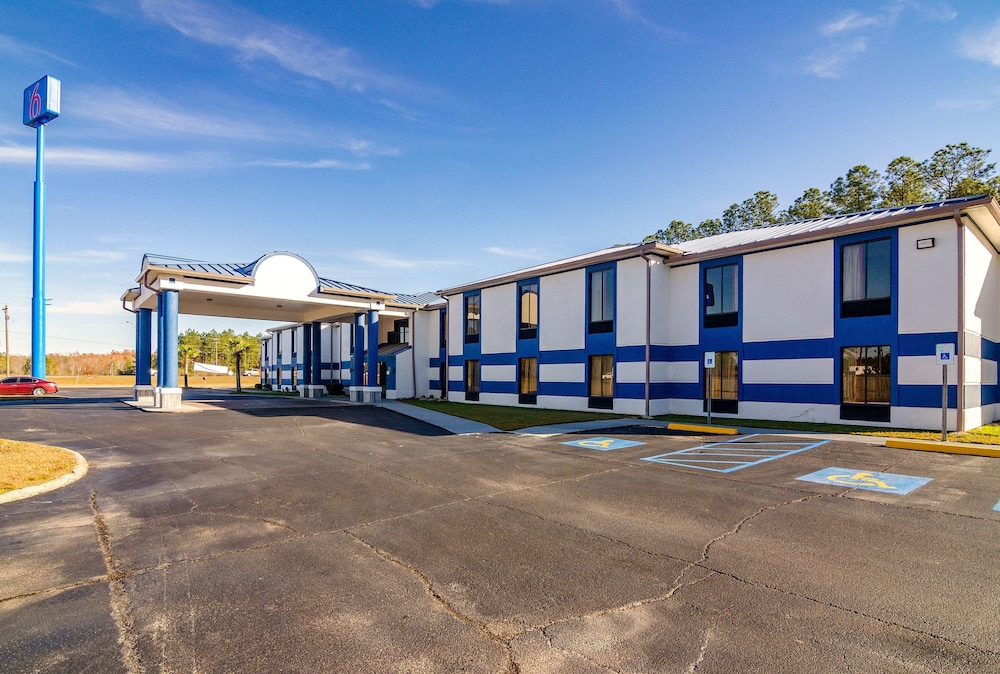 Motel6 Moss Point, MS 35/39