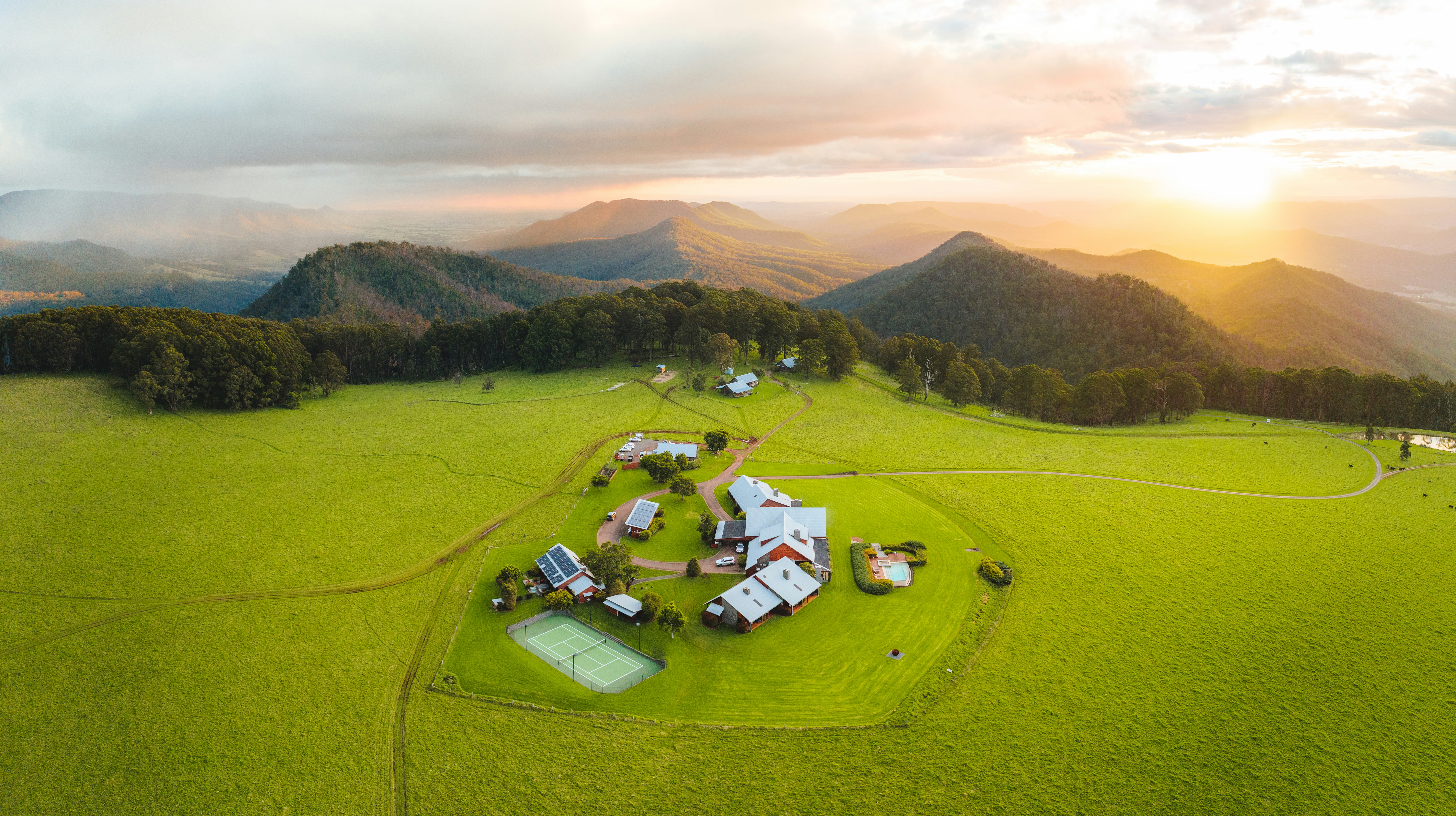 Spicers Peak Lodge 78/82