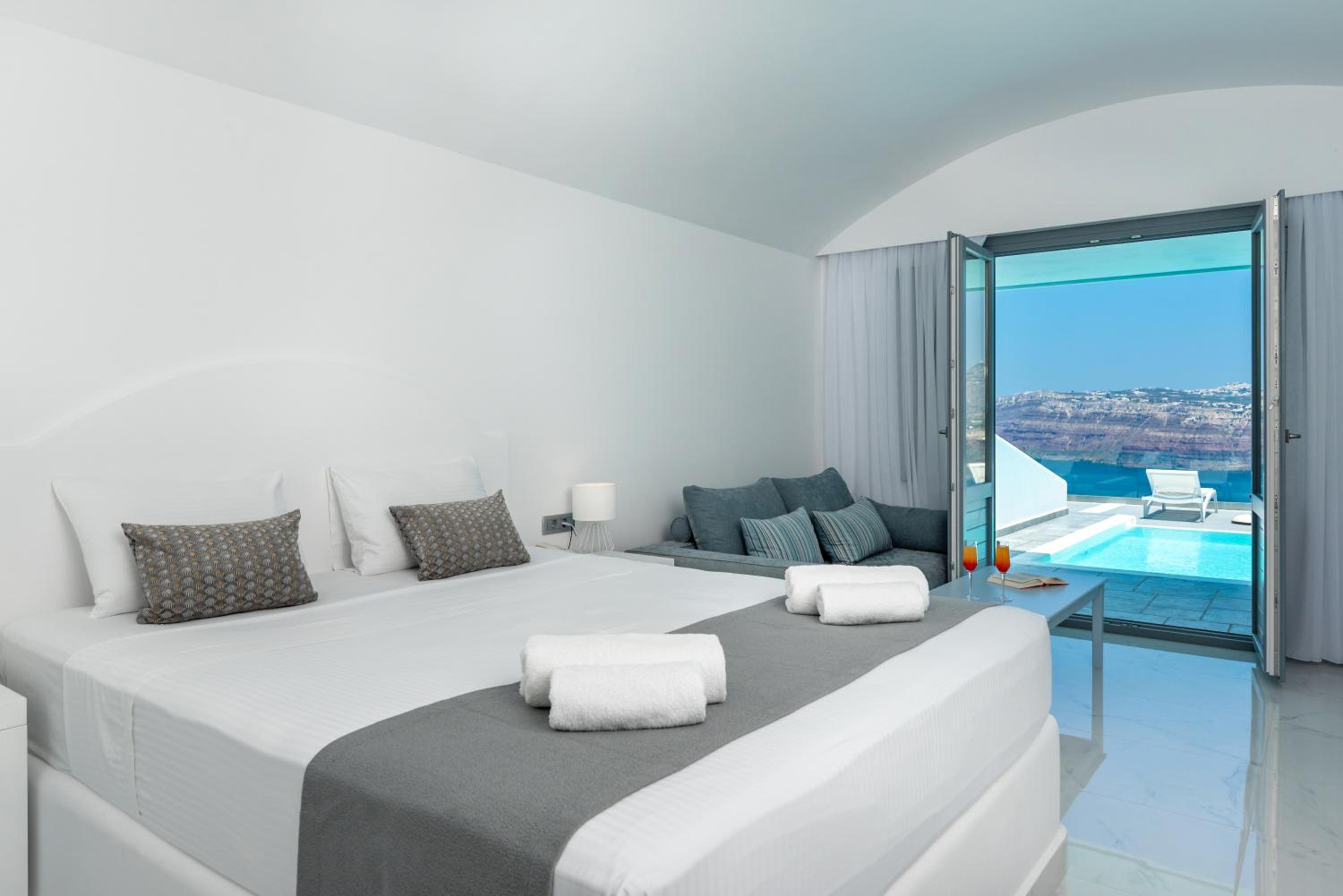 Junior Suite, Caldera View, Cliff Side, Private Pool