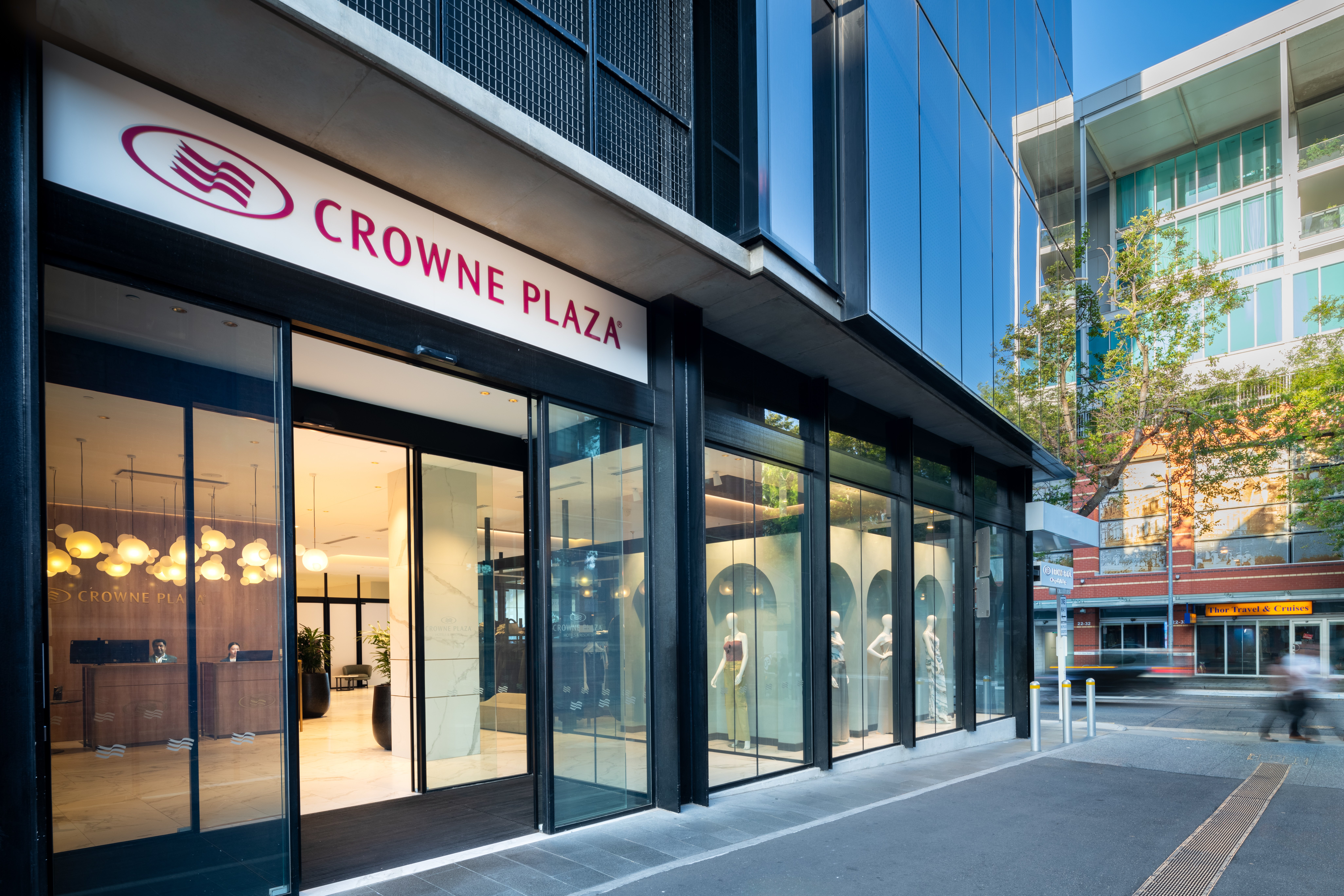 Crowne Plaza Adelaide 2/81