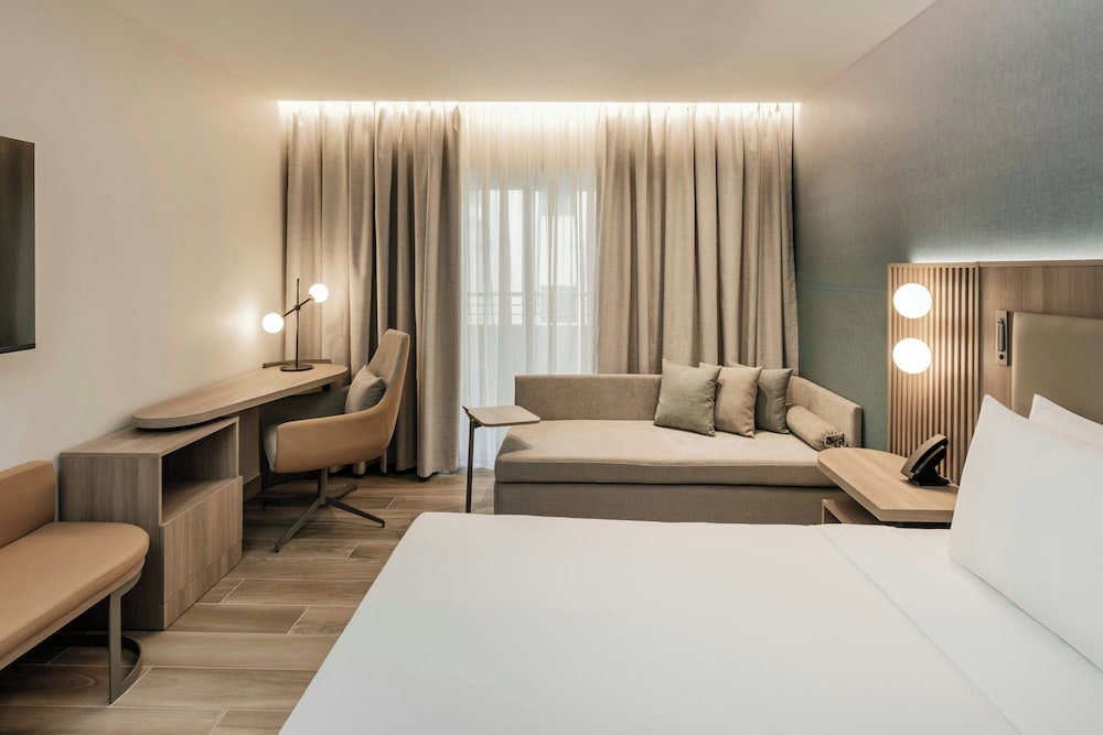 Courtyard by Marriott Sliema 7/50