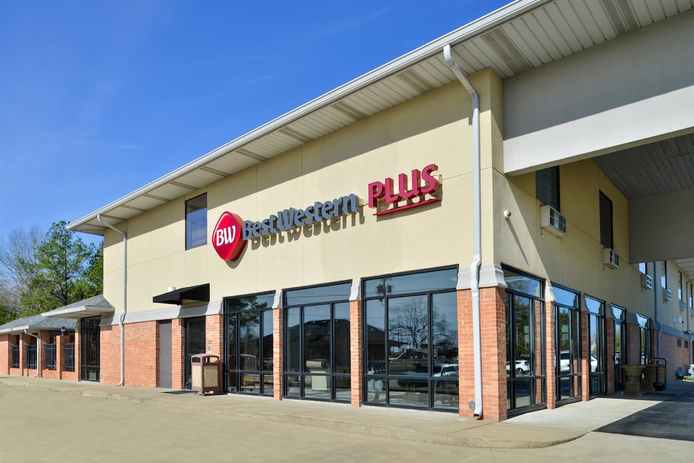 Best Western Plus Two Rivers Hotel & Suites 6/35