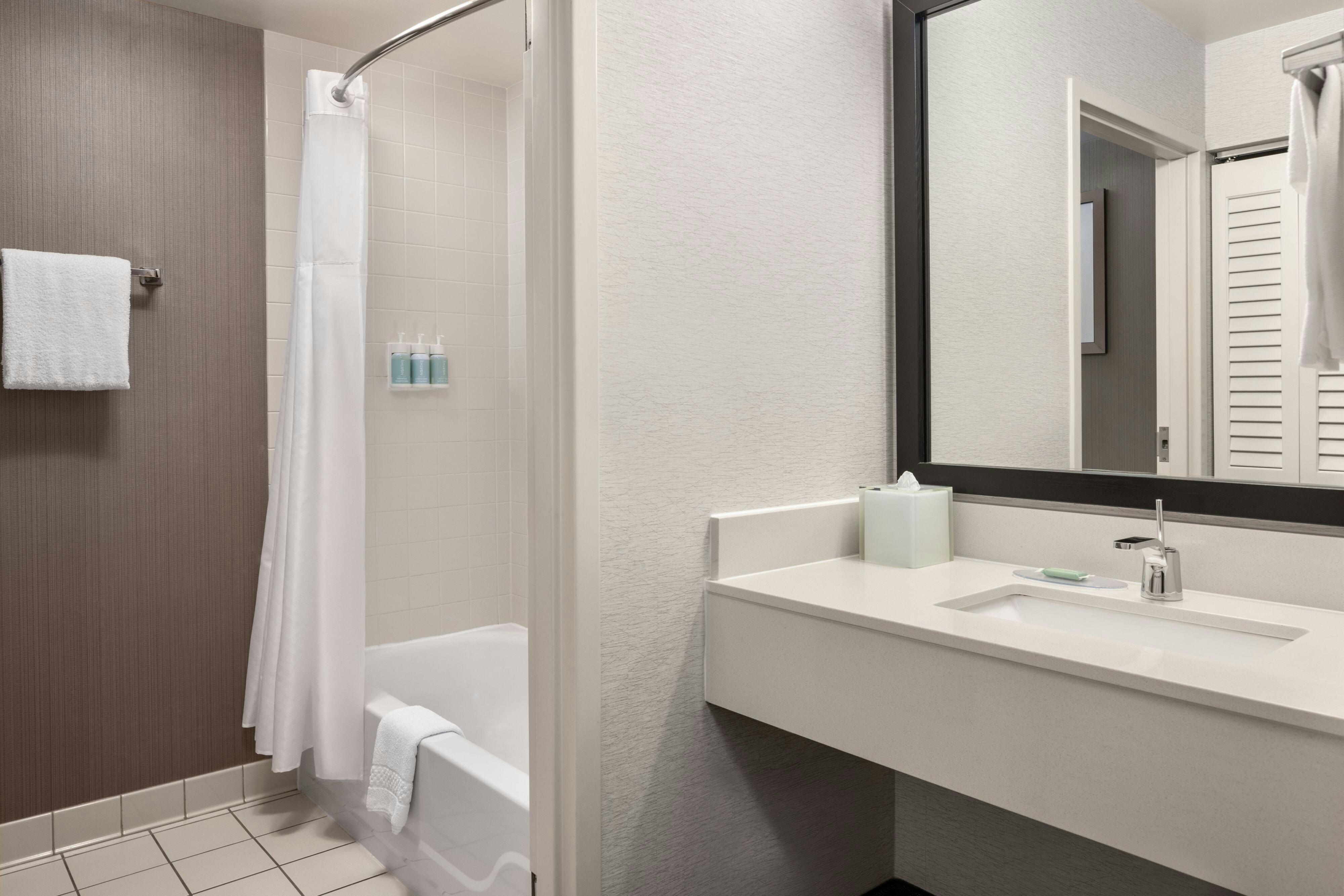 Courtyard By Marriott Bloomington By Mall Of America 34/38