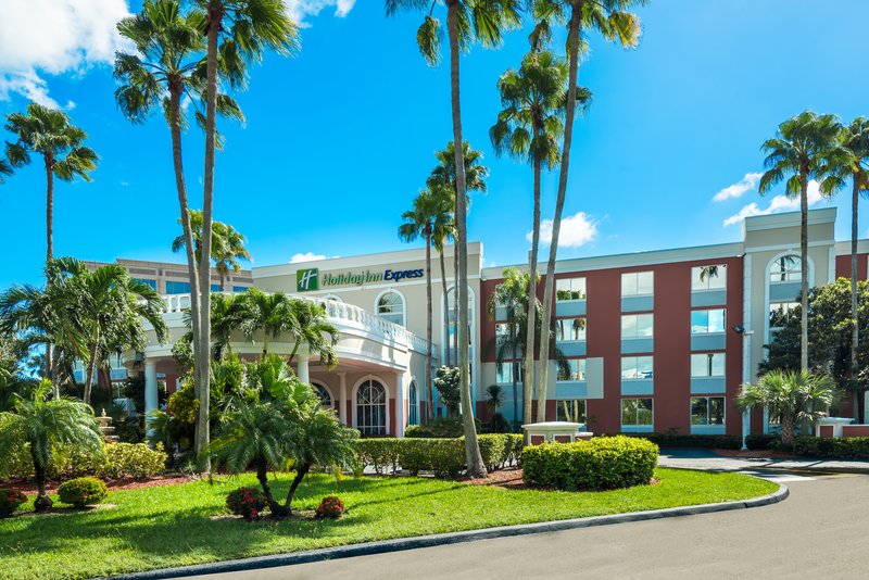 Holiday Inn Express Miami Airport Doral Area 62/71