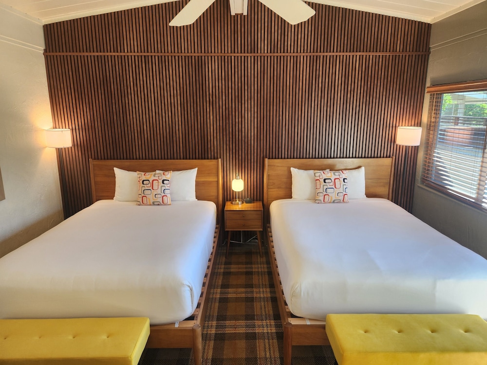 Contenta Inn 22/66