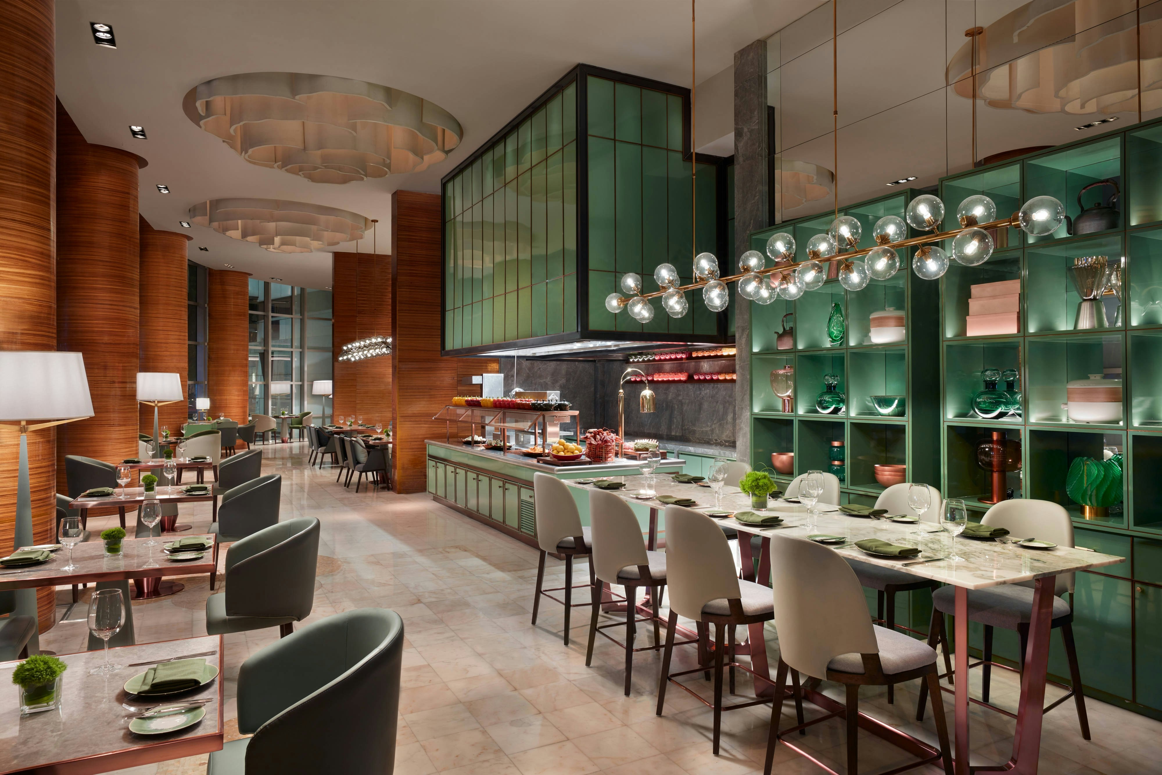 Ritz Carlton Financial Street 32/42