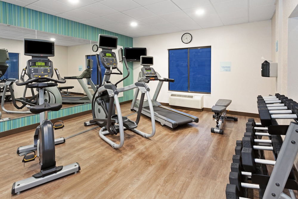 Holiday Inn Express Hotel & Suites Culpeper 30/49