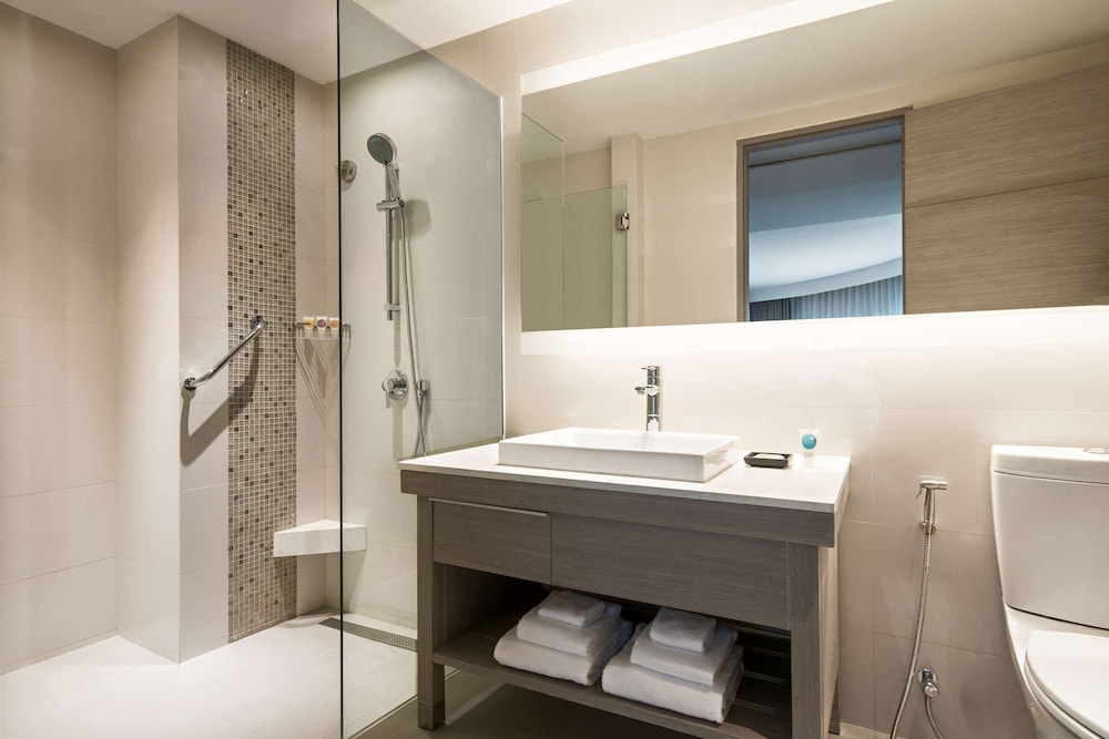 HYATT PLACE BANGKOK SUKHUMVIT 69/69