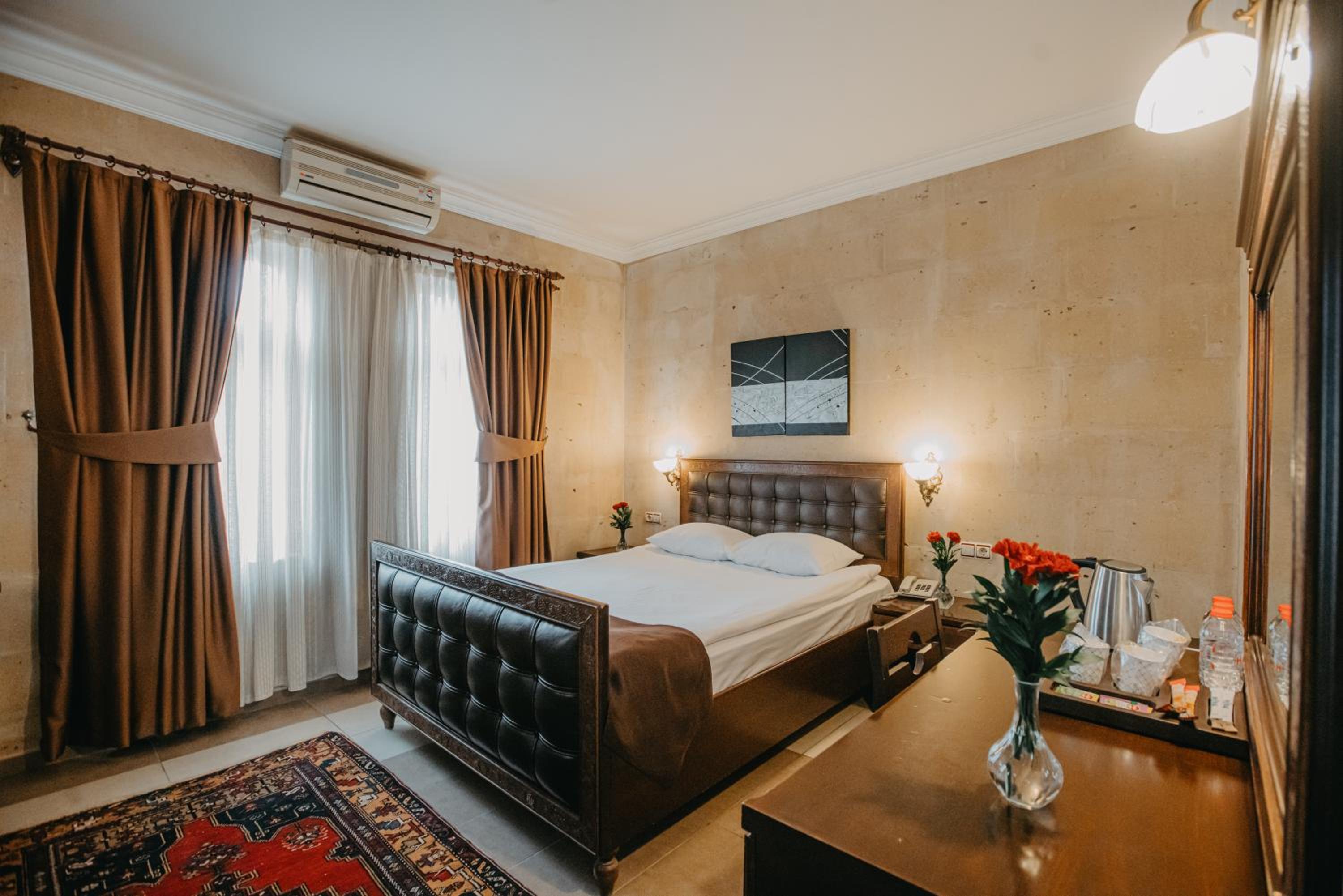 Stone, Deluxe, Triple, Balcony