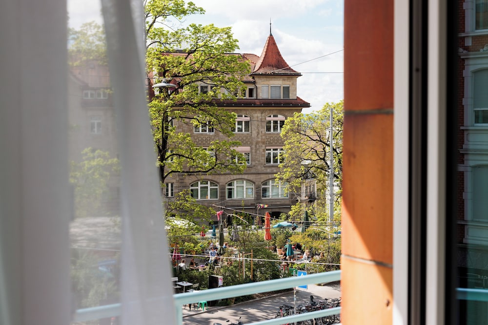 Fred Hotel Leonhardstrasse - Self Check-in 62/67